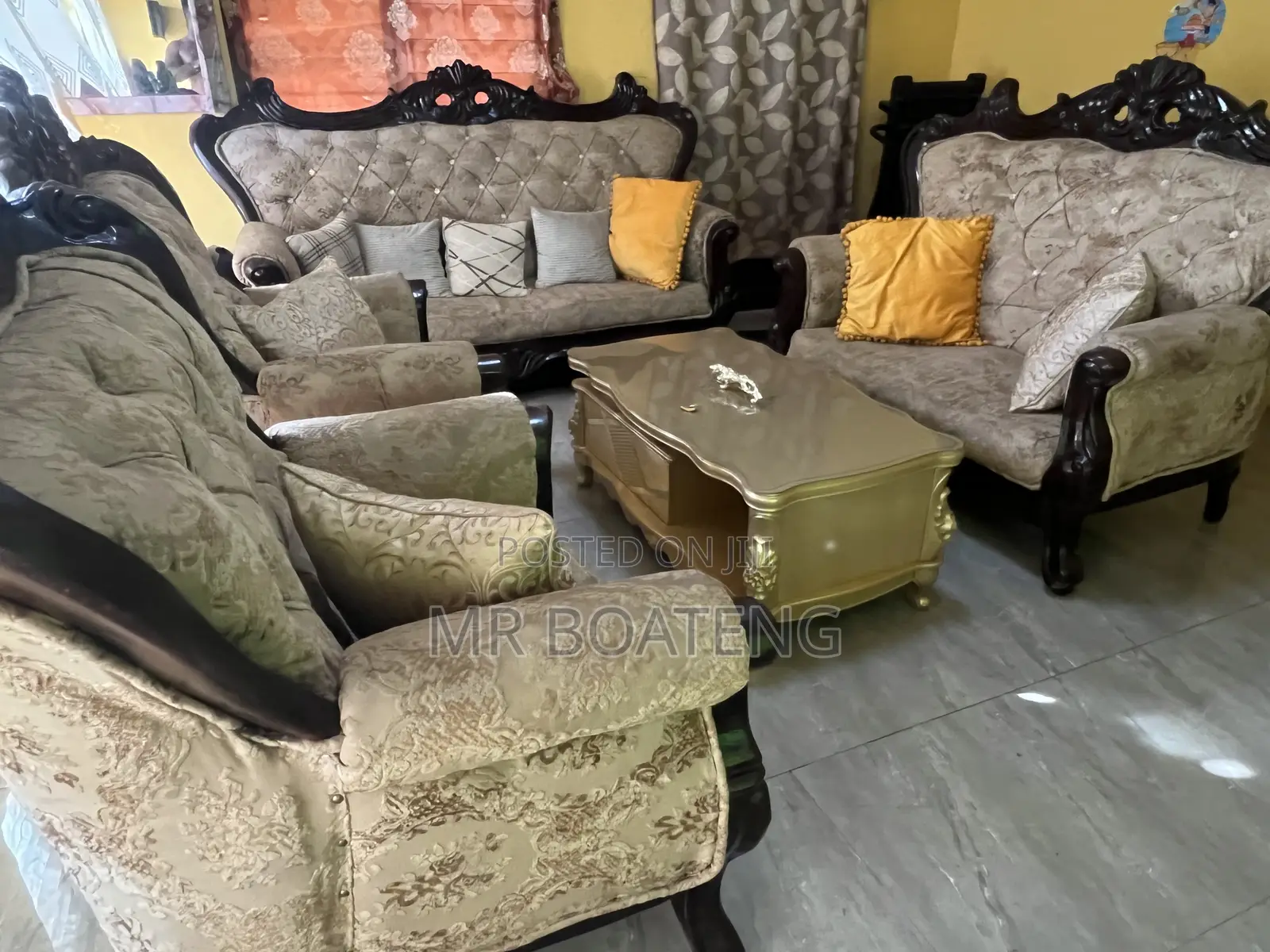 Royal Antique Set
