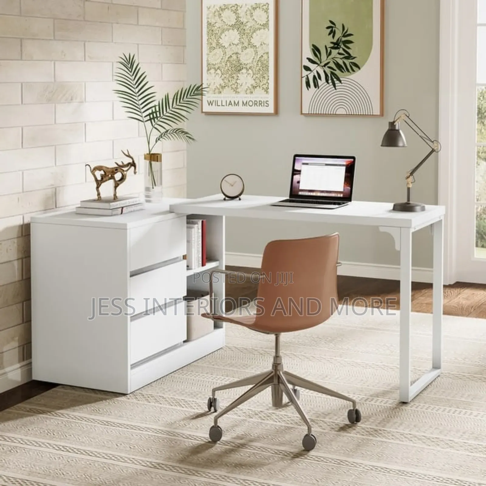 Computer Desk (Reversible)L - Shaped