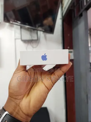 New Apple iPhone 16 128 GB Blue
