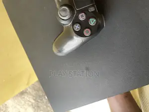 Playstation 4 Pro Version 9.00 With 10 Games