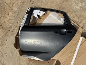 Honda Civic 2016 - 2021 Back Door Left