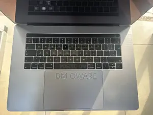 Laptop Apple MacBook Pro 2018 16GB Intel Core i9 SSD 512GB