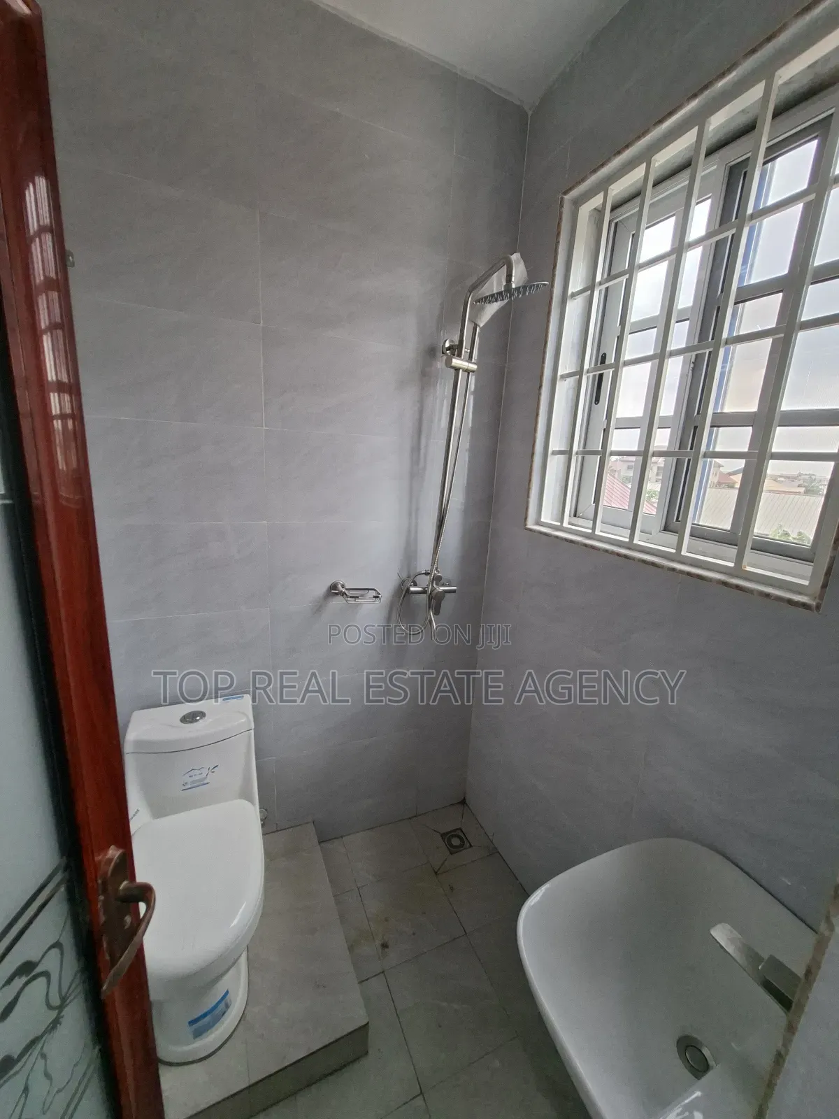 2bdrm Apartment in Ashomang Estate for rent