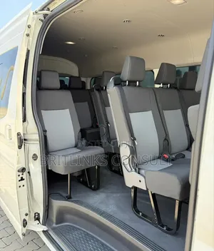 Toyota Hiace Mini Bus Available for Rentals Group Trips!