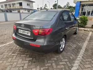 Hyundai Elantra 2009 Gray
