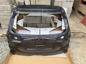 Hrv 2016 - 2022 Back Boot Brand New
