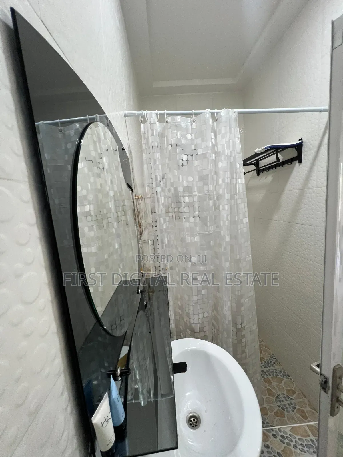 2 Bedroom Furnished Apartment for Rent at Redtop