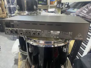 Behringer S16 Stage Box