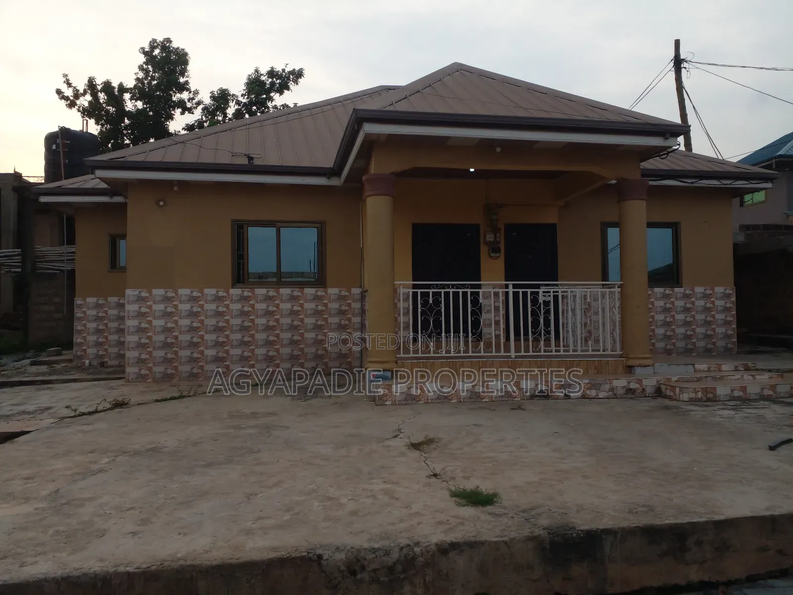 3bdrm House in Agyapadie Properties, Ofankor for rent