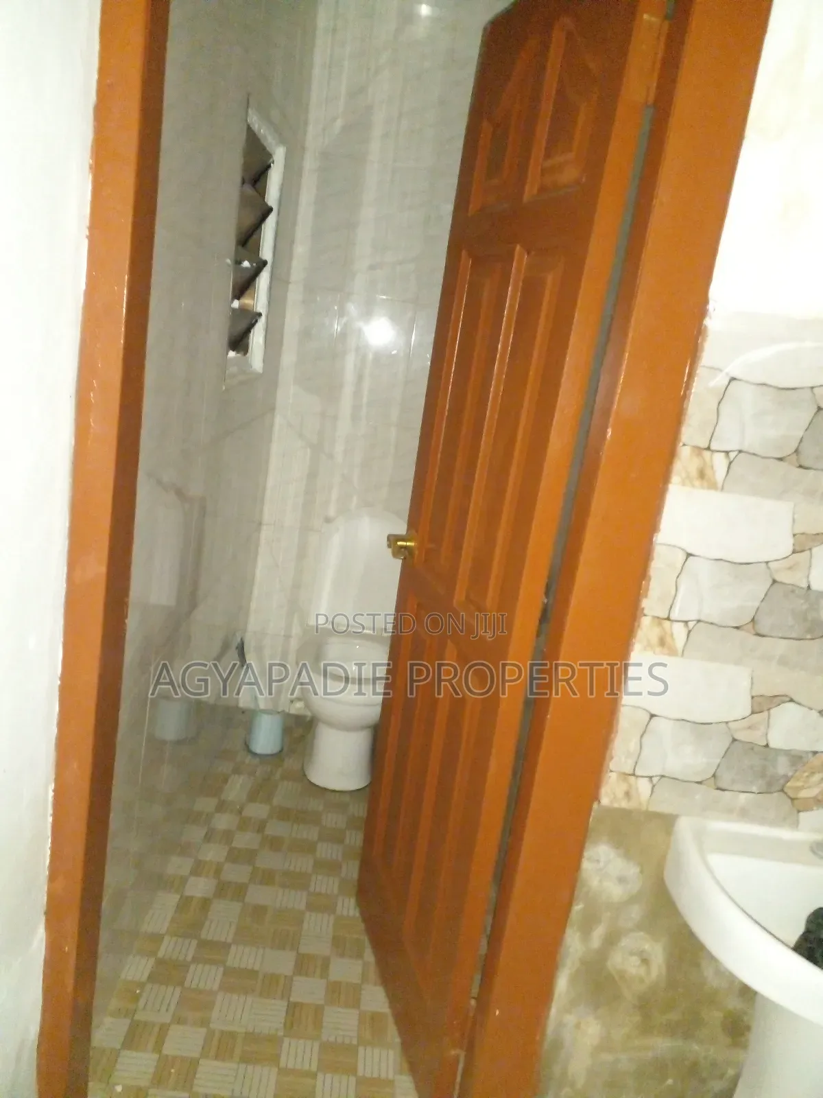 3bdrm House in Agyapadie Properties, Ofankor for rent