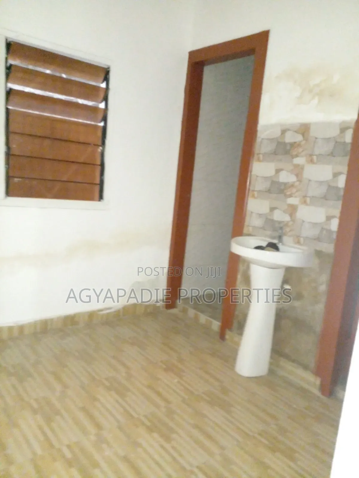 3bdrm House in Agyapadie Properties, Ofankor for rent