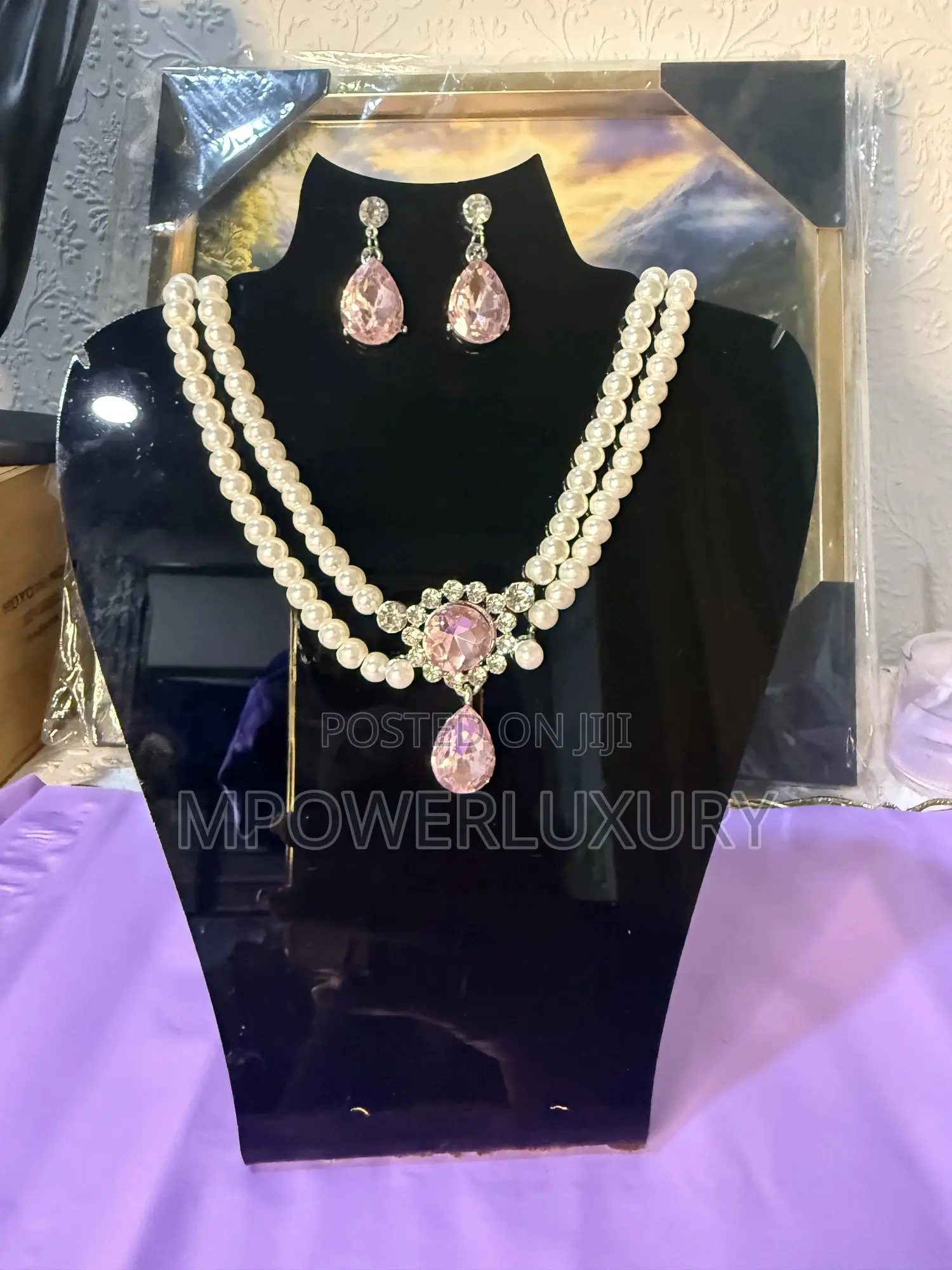 Pinky Trade Pearls Beaded