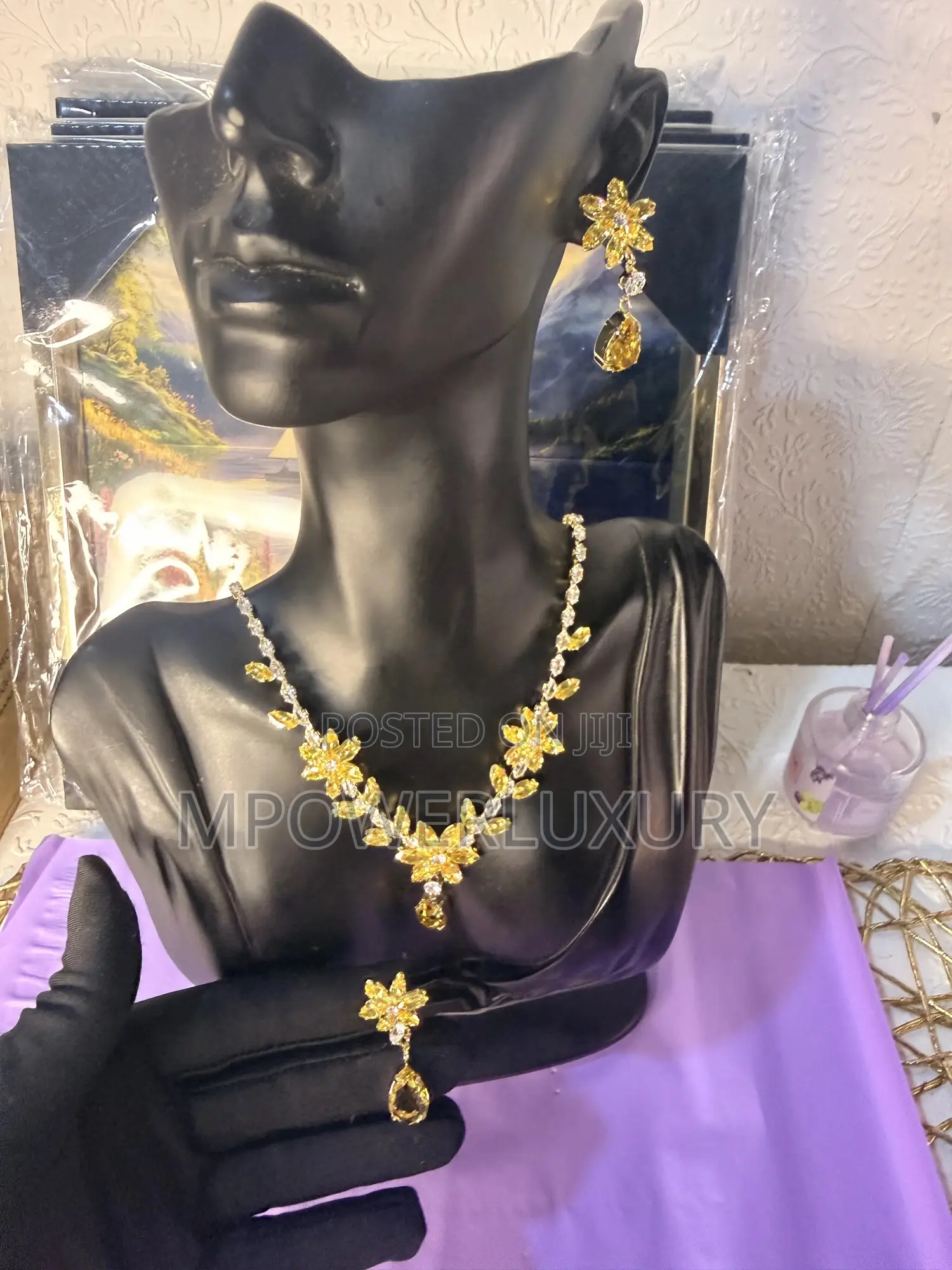 Yellow Heart Luxury Set