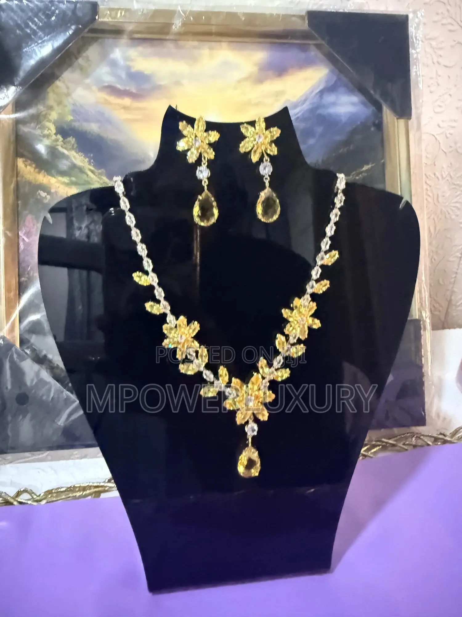 Yellow Heart Luxury Set