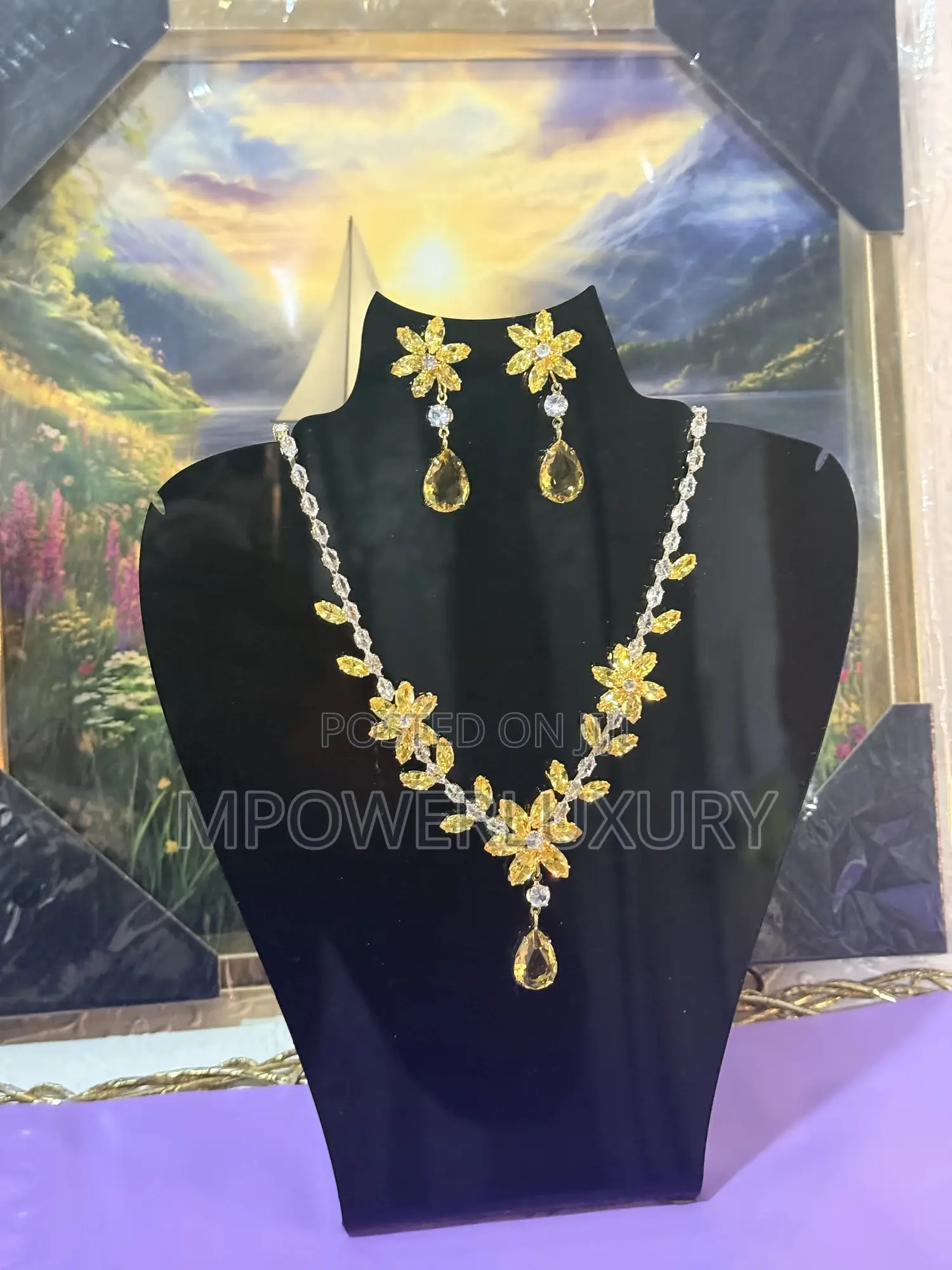 Yellow Heart Luxury Set