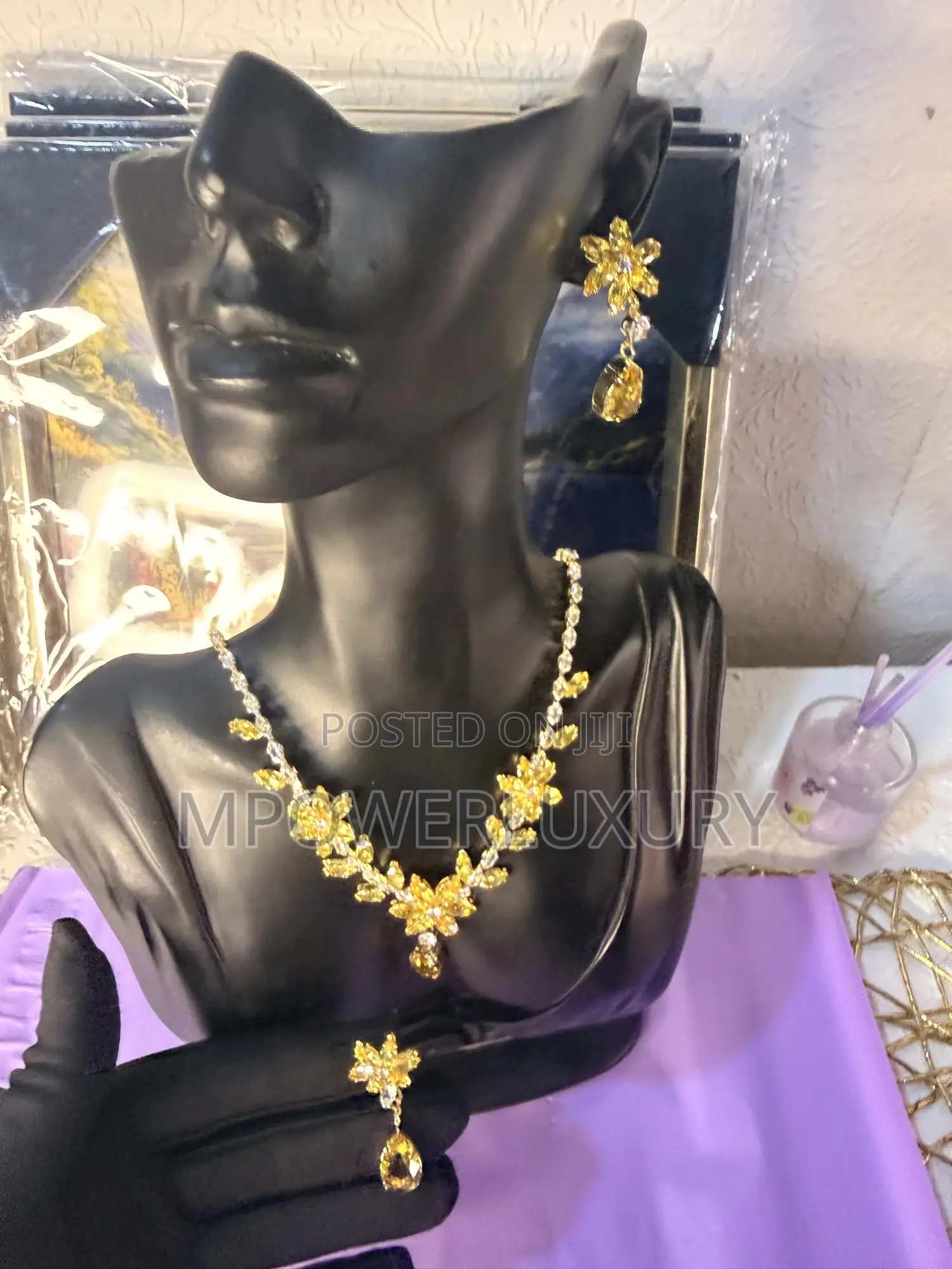 Yellow Heart Luxury Set