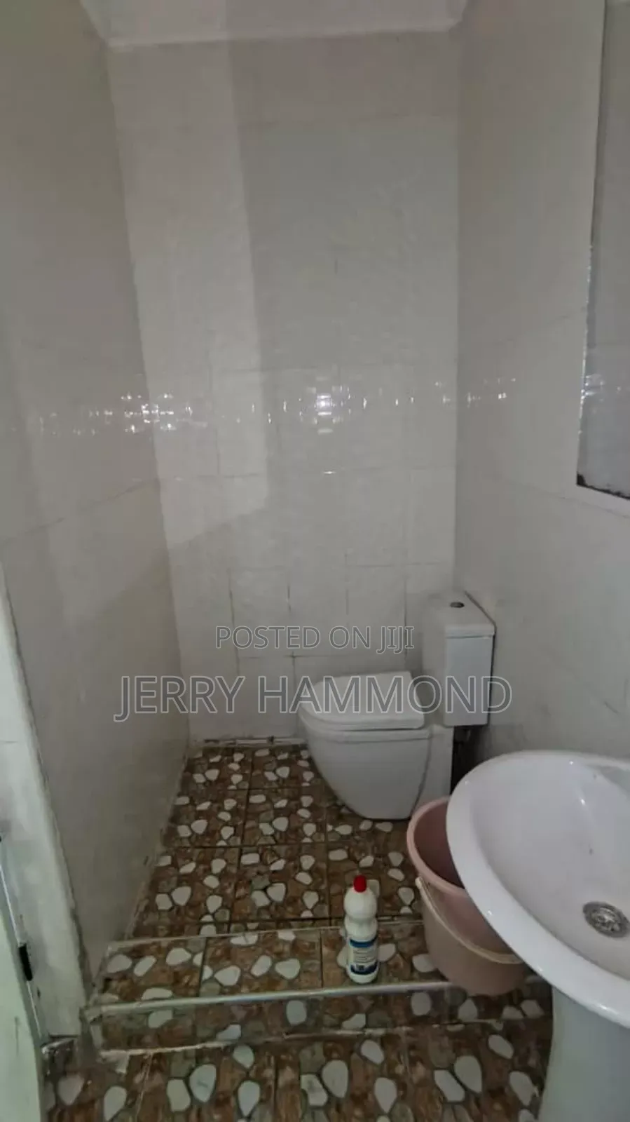 1bdrm Apartment in La Nativity, Labadi for rent