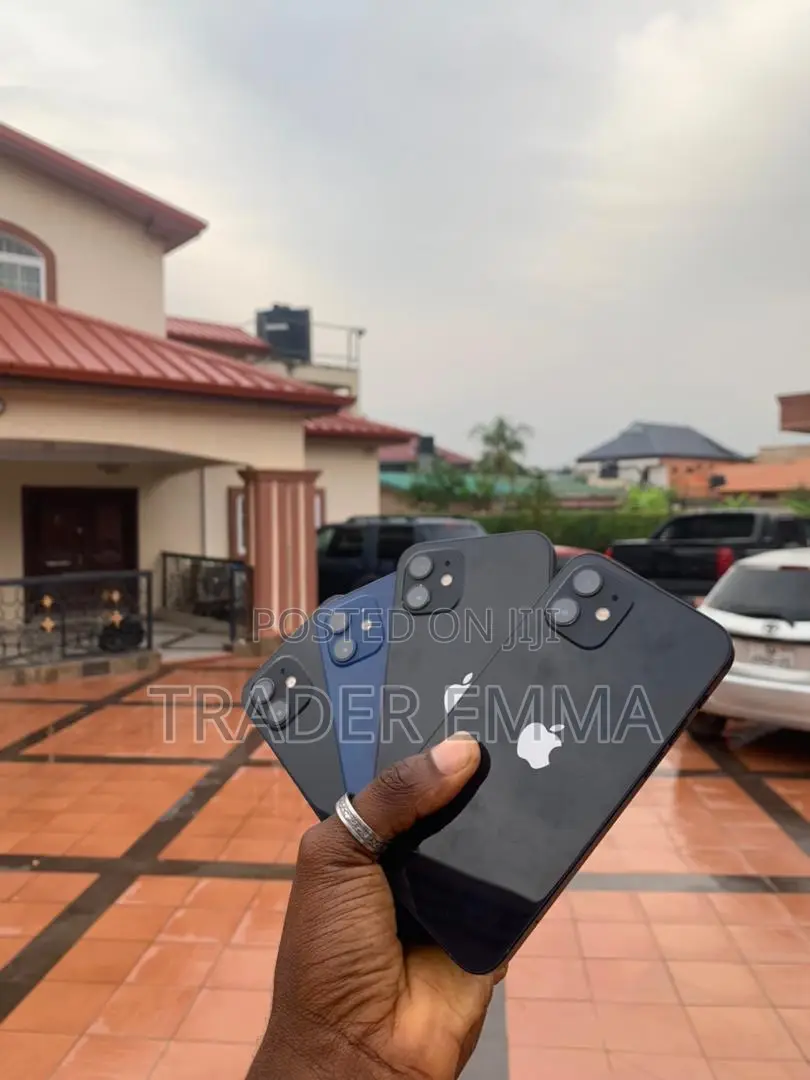 Apple iPhone 12 64 GB Black