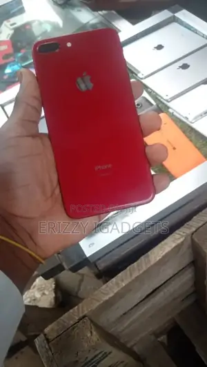 Apple iPhone 8 Plus 64 GB Red