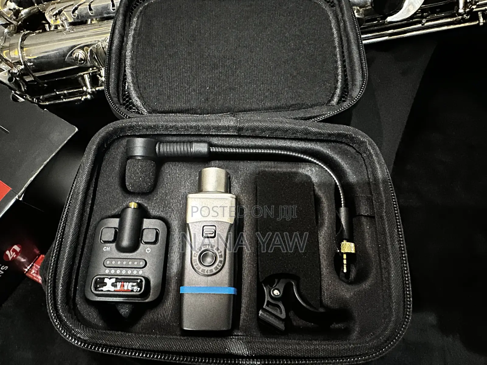 Xvive Wireless Saxophone Mic