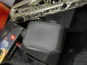 Xvive Wireless Saxophone Mic