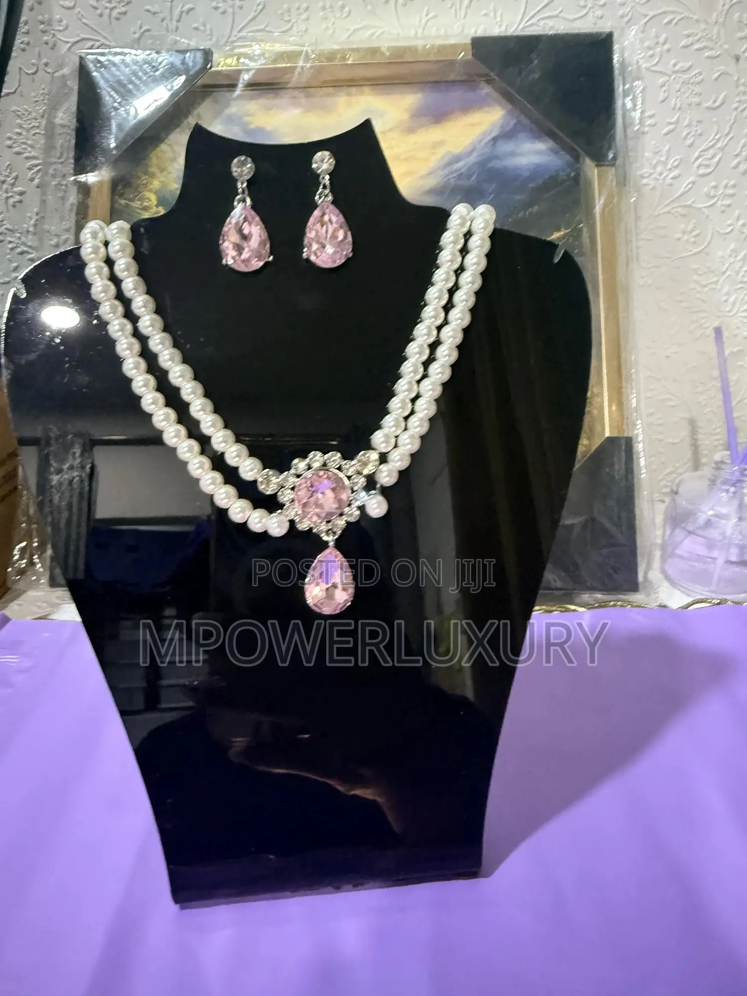 Pinky Trade Pearls Beaded