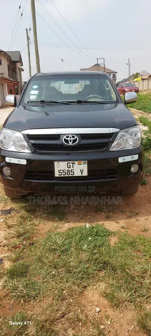 Toyota Fortuner 2.5 D AWD 2009 Black