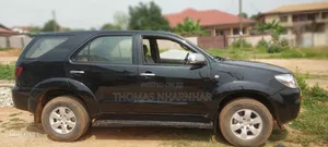 Toyota Fortuner 2.5 D AWD 2009 Black