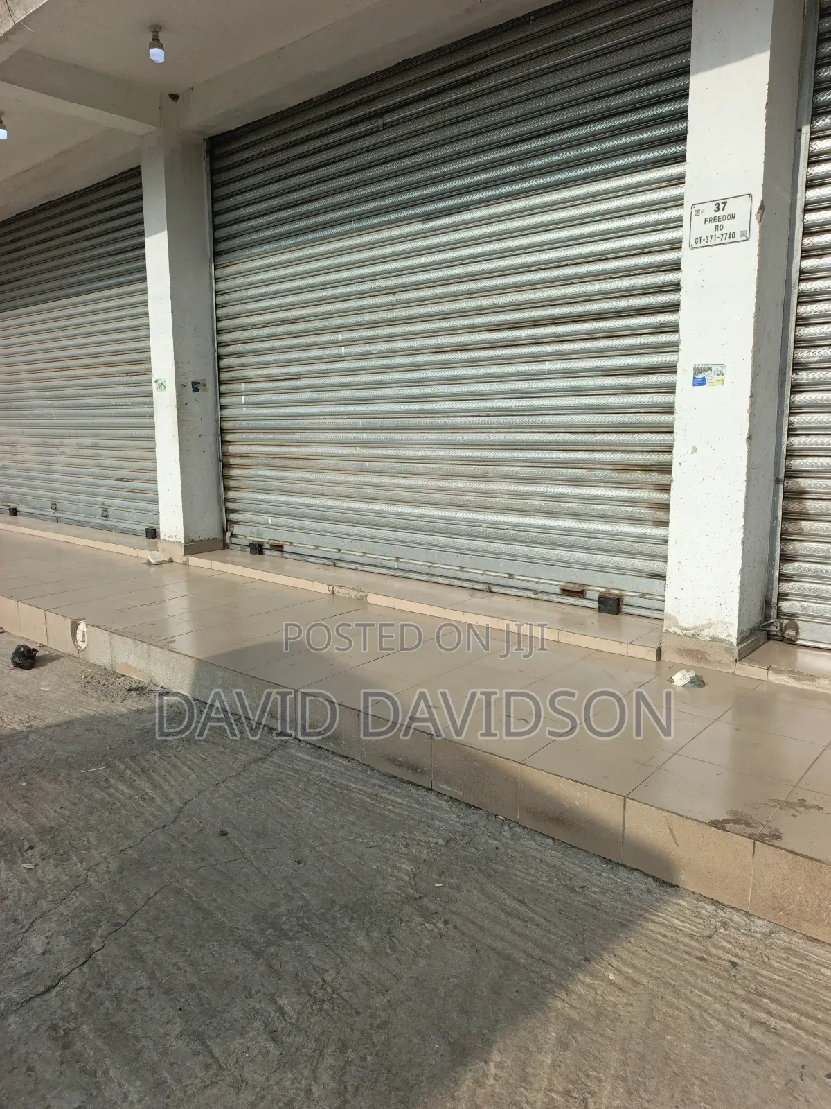 Shop Main Roadside