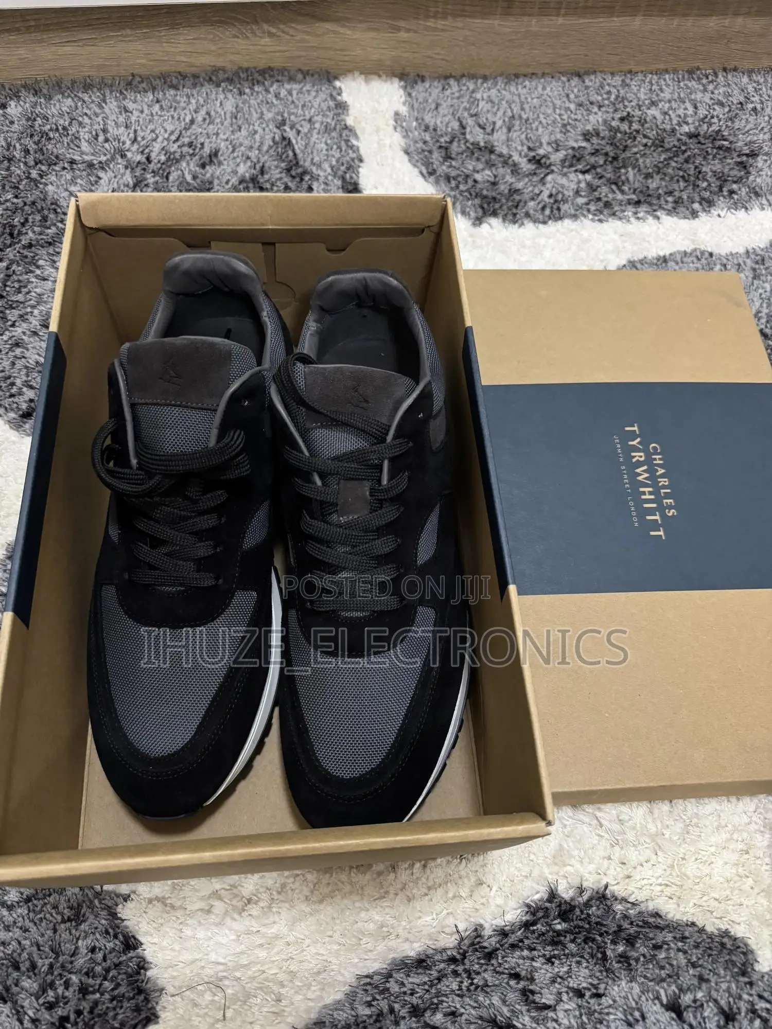 Charles Tyrwhitt Black Suede And Gray Textile Trainer (Us Size 11)