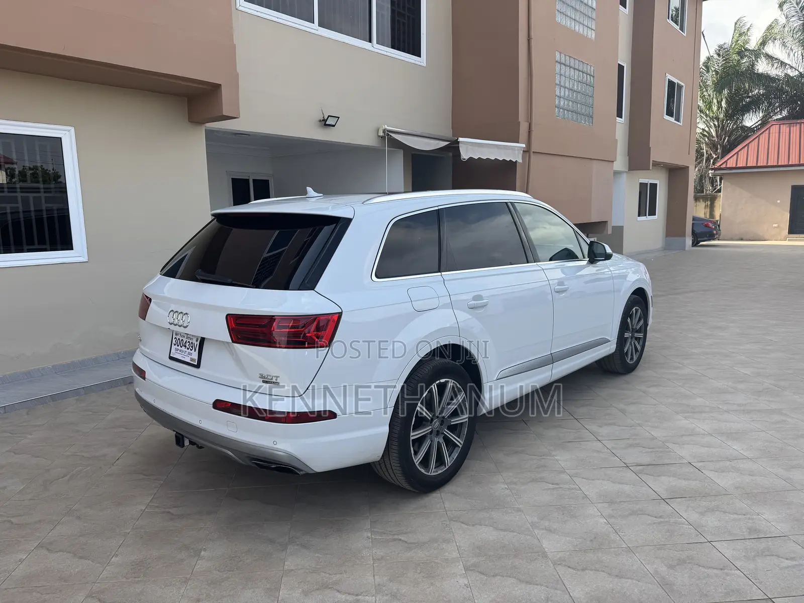 Audi Q7 3.0T Premium AWD quattro 2018 White