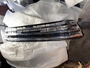 Toyota Highlander 2017/2018/2019 Down Grille/Shells