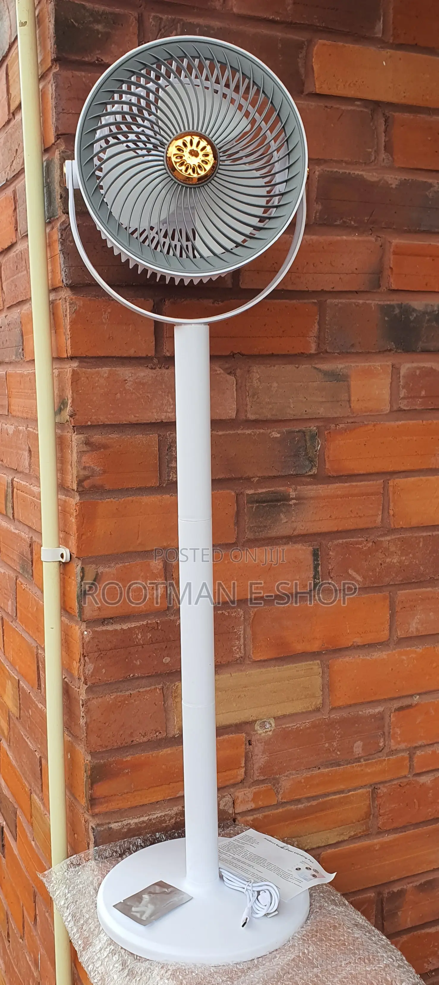 Desktop/Standing Fan ( Multifunctional )