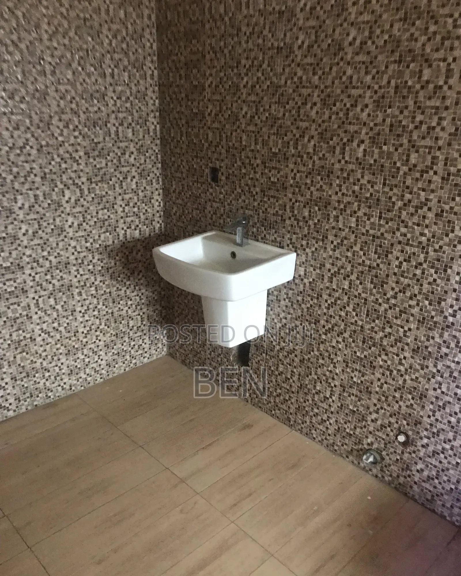 3bdrm House in Taifa Burkina (Mr., Station Area for rent