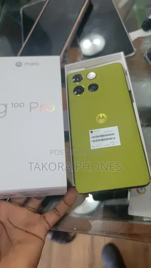 New Motorola Moto G86 12 GB Green