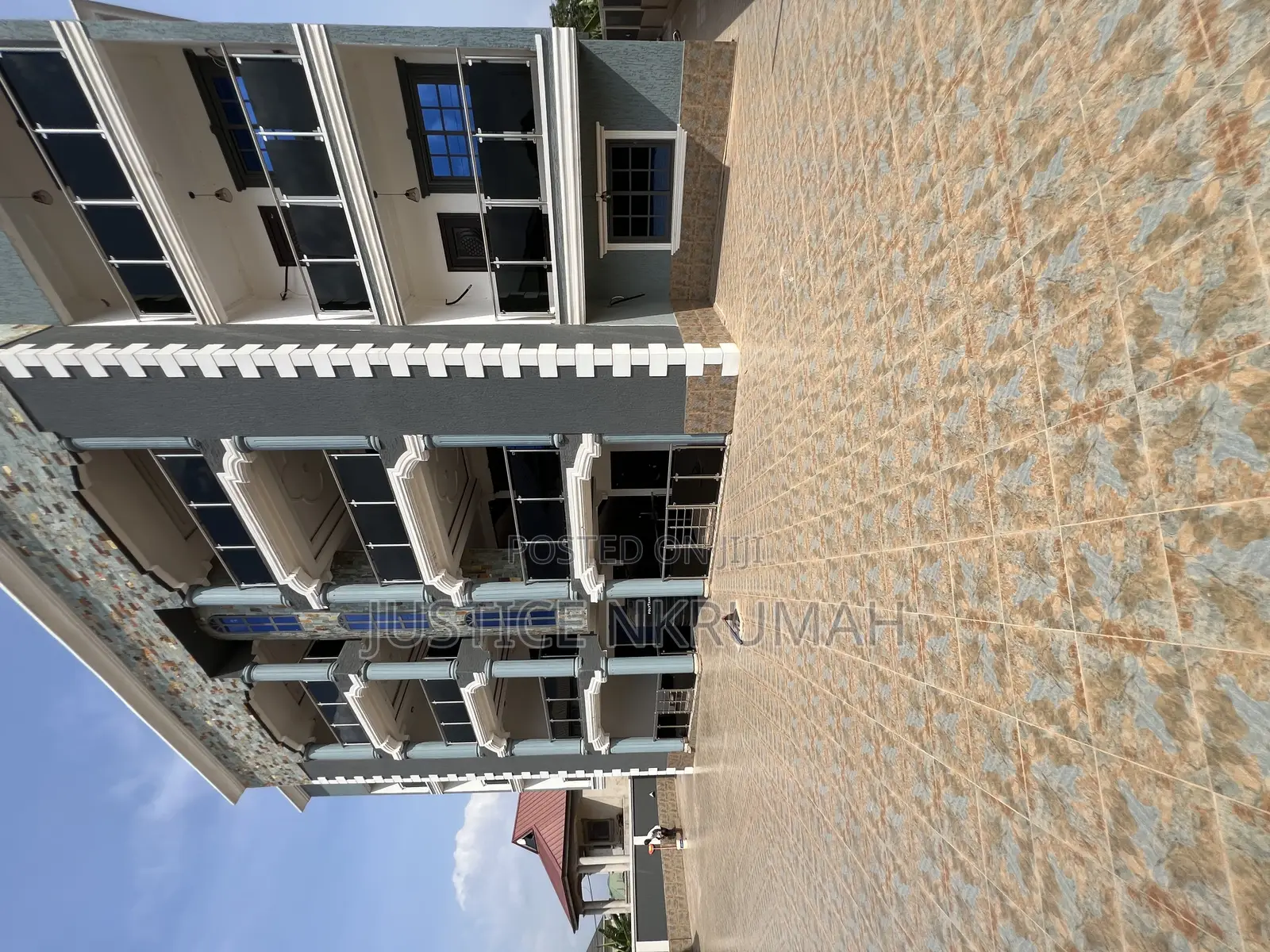 2bdrm Apartment in Mr Justice Estate, Bortiano for rent