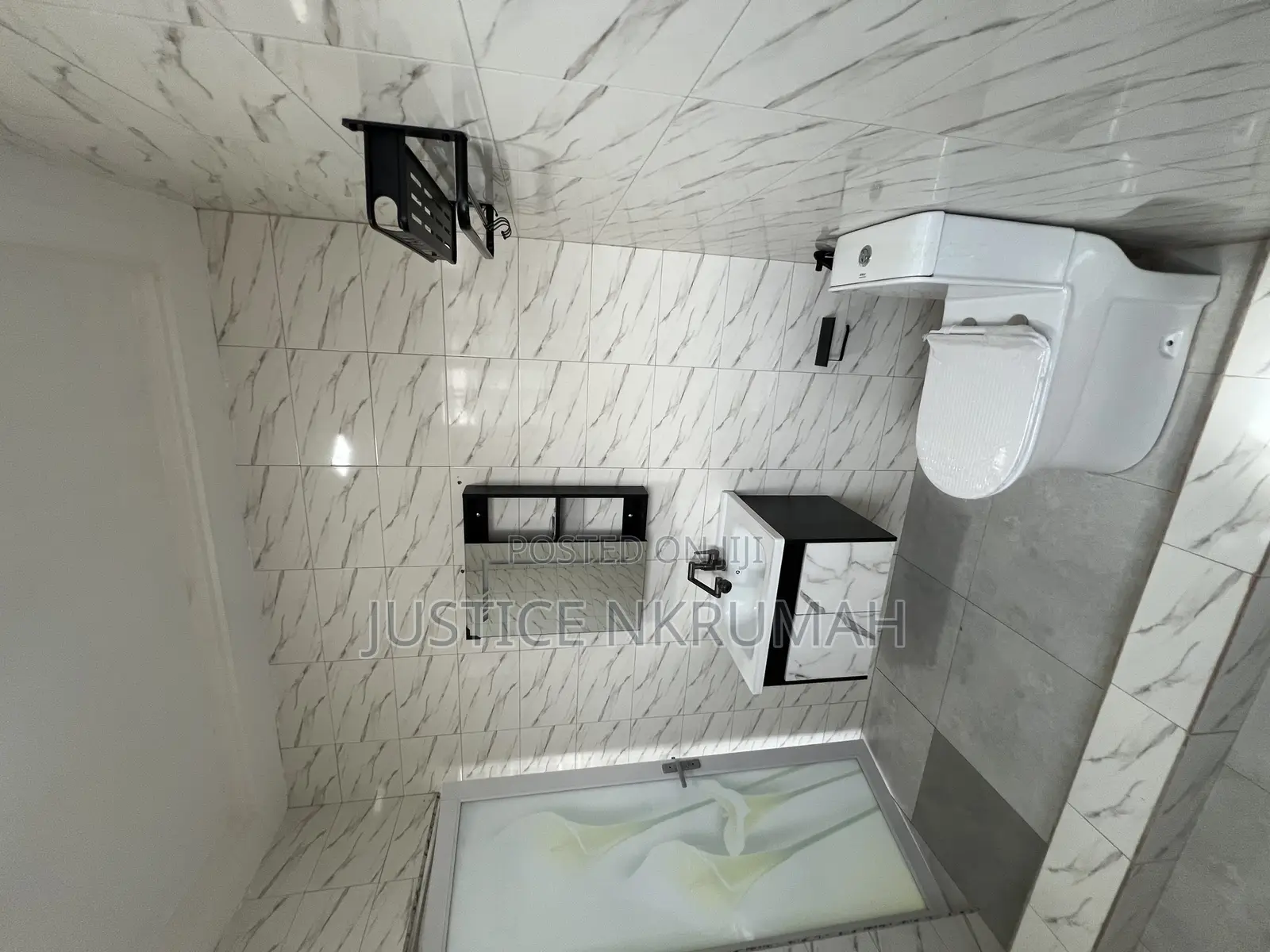 2bdrm Apartment in Mr Justice Estate, Bortiano for rent