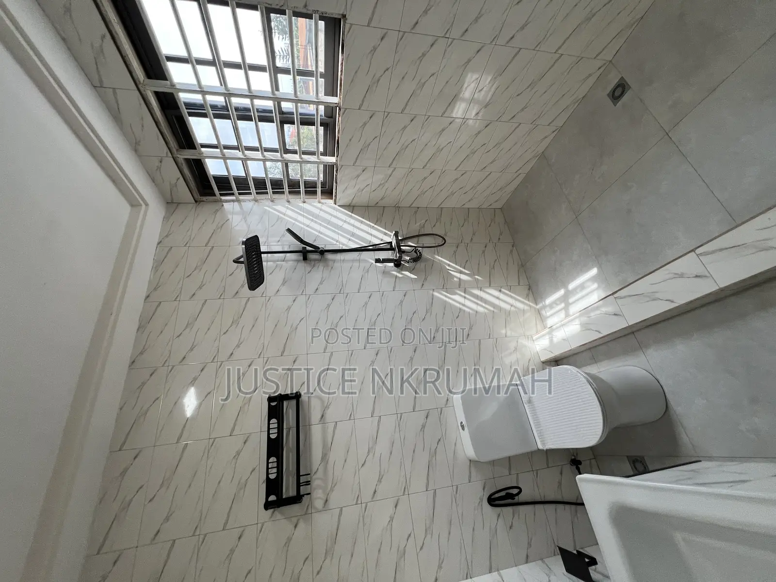 2bdrm Apartment in Mr Justice Estate, Bortiano for rent