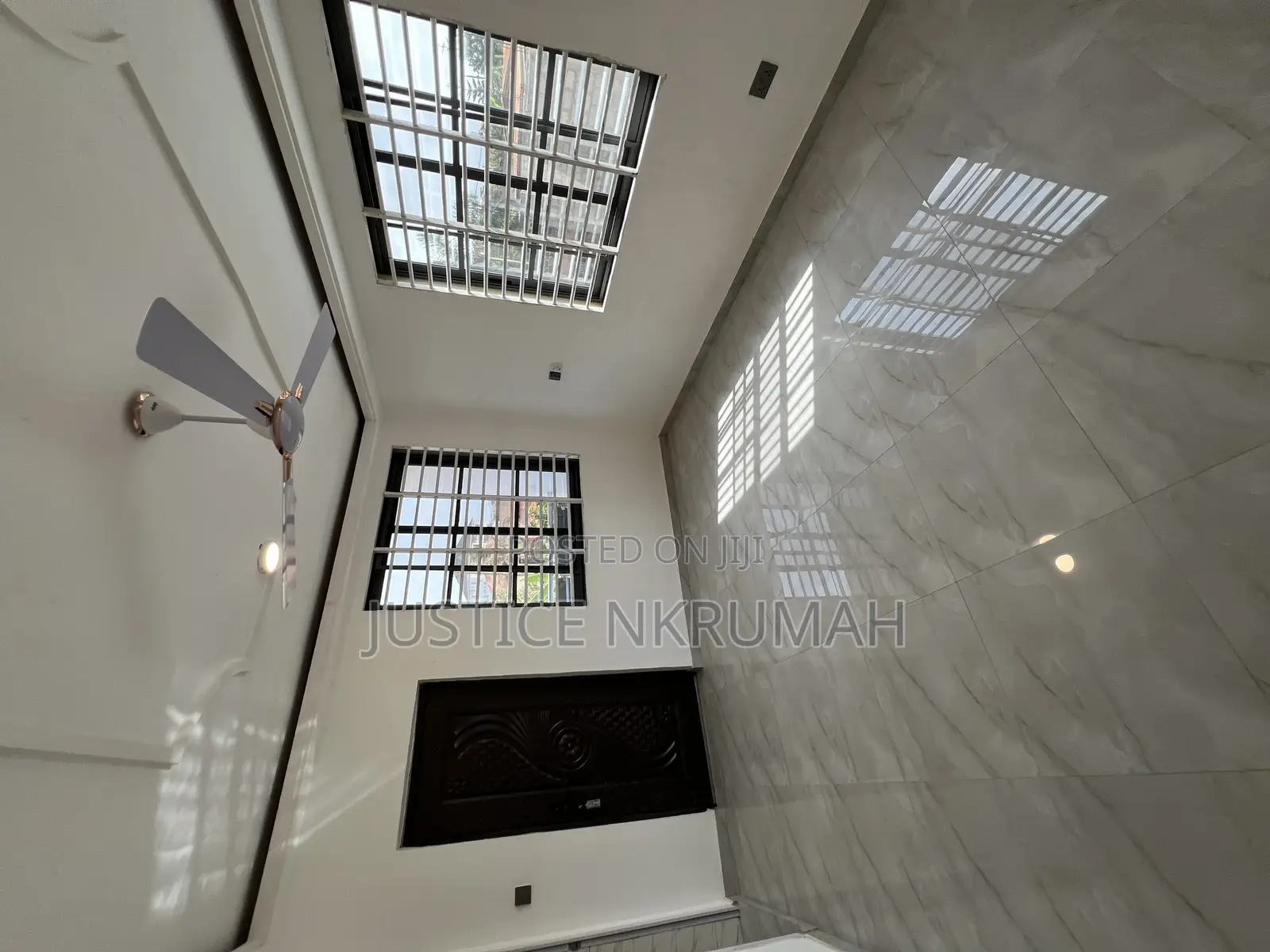 2bdrm Apartment in Mr Justice Estate, Bortiano for rent