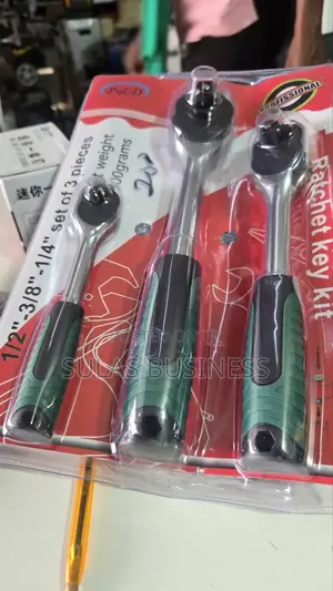 Ratchet 1/2" and 3/8" and 1/4"