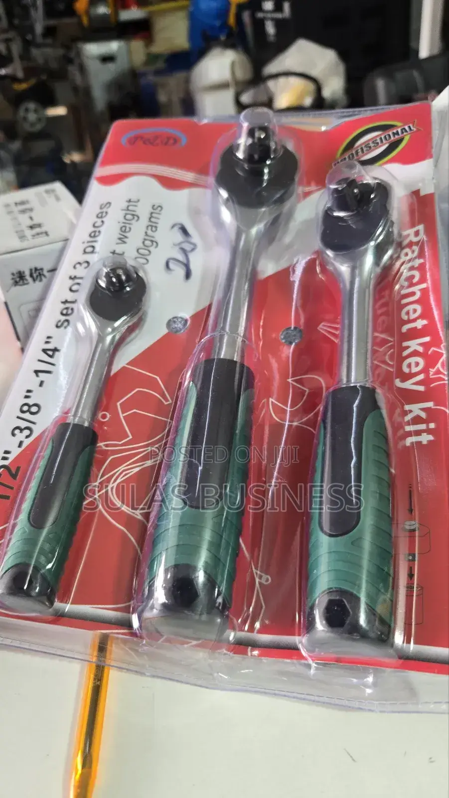 Ratchet 1/2" and 3/8" and 1/4"