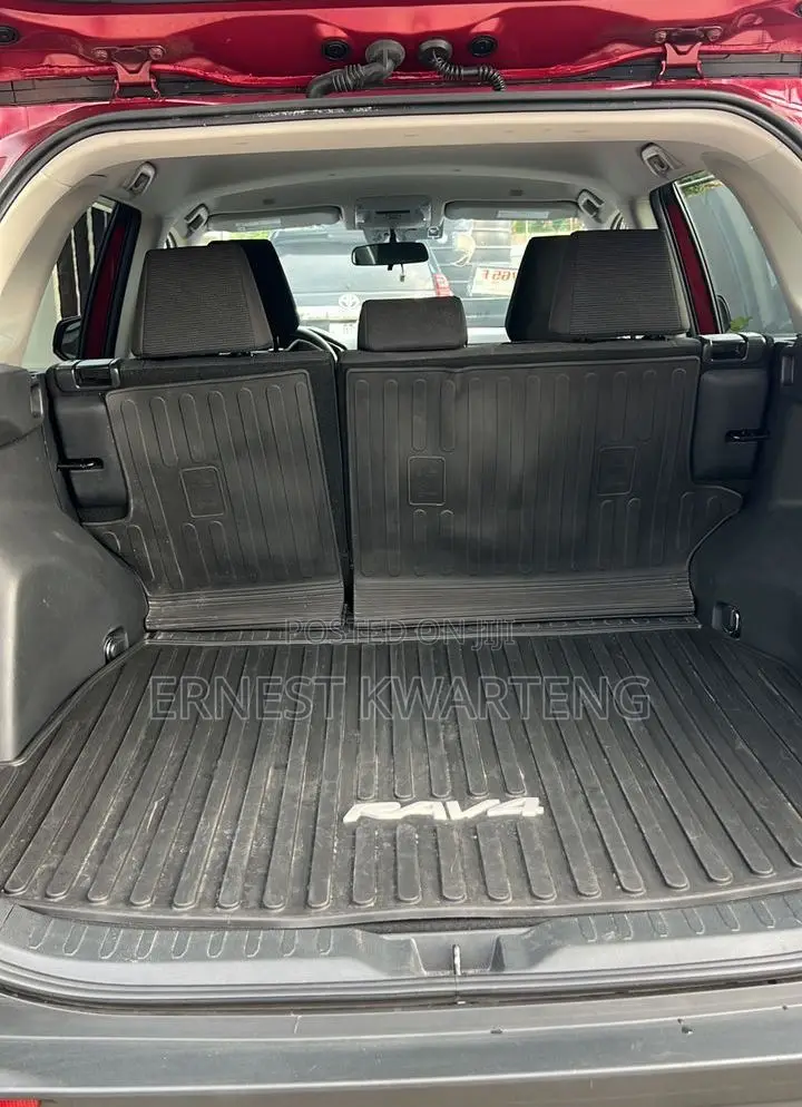 Toyota RAV4 2024 Red