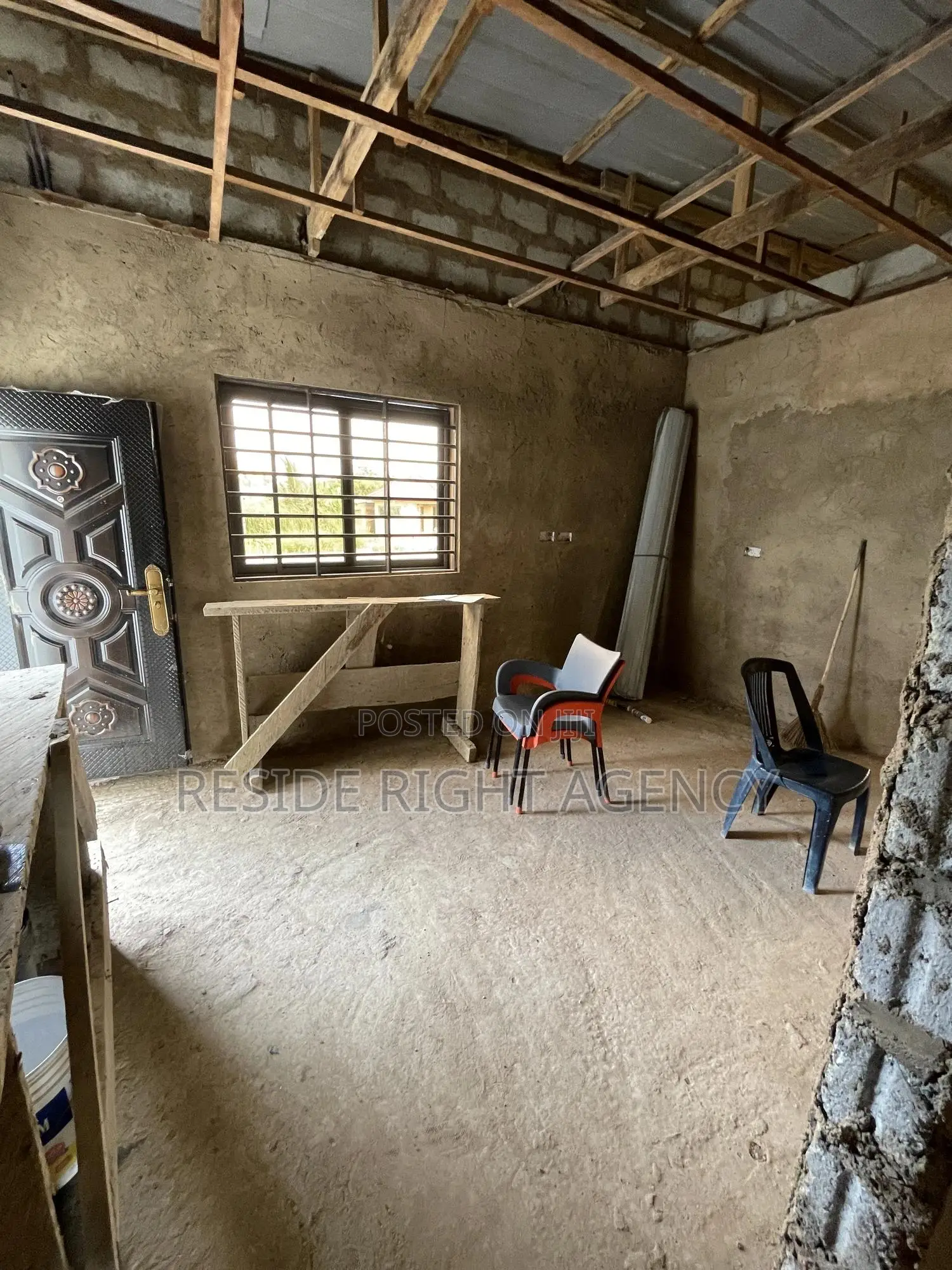 3bdrm House in Pokuase for sale