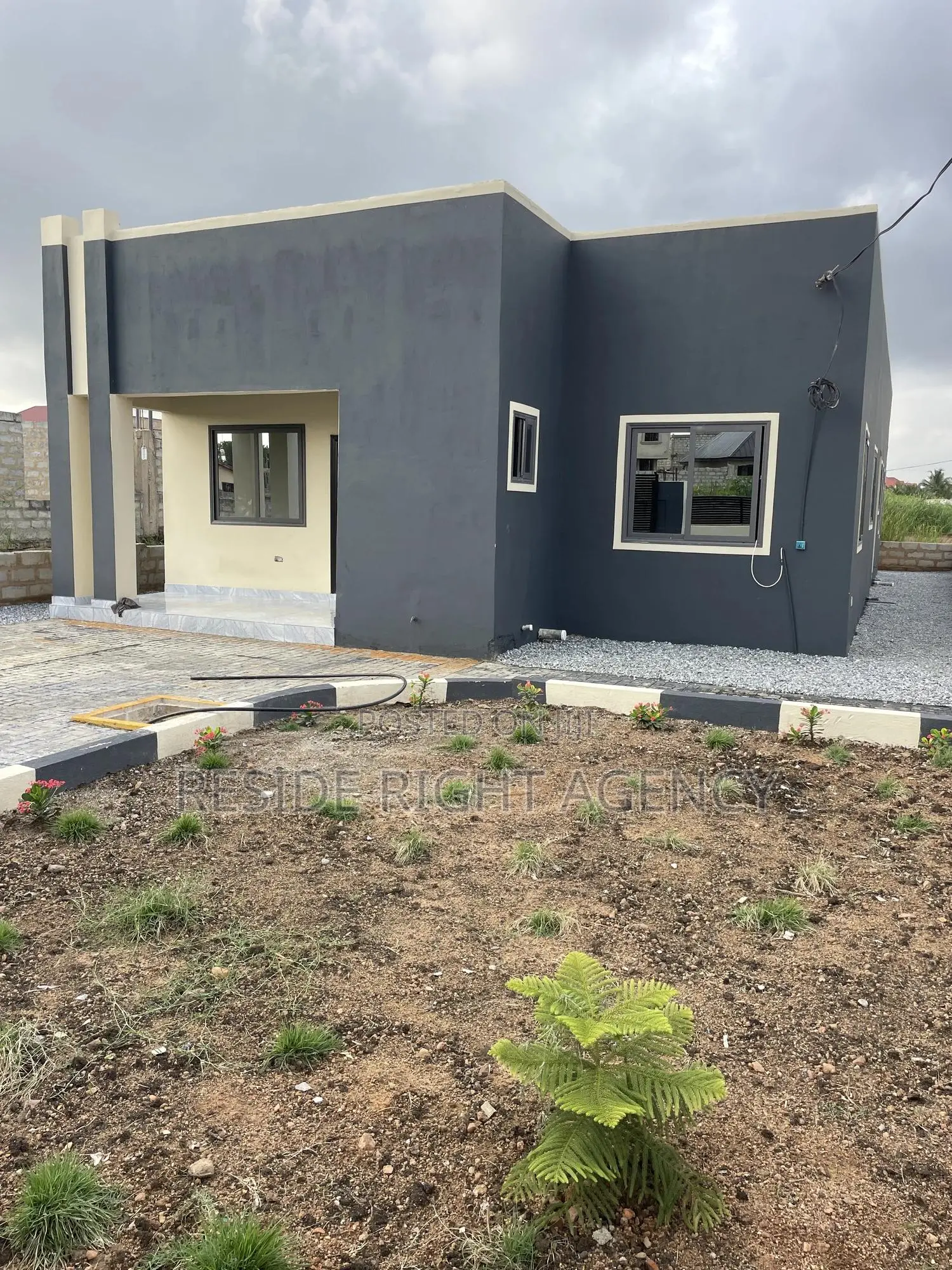 3bdrm House in Pokuase for sale