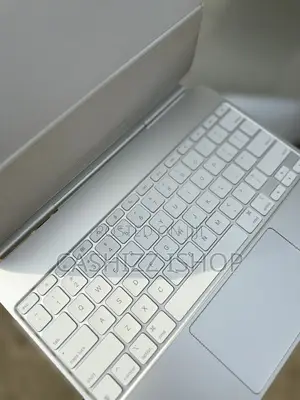 M4 iPad Pro Keyboard