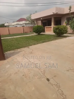 4bdrm House in Tema Community 12 for rent
