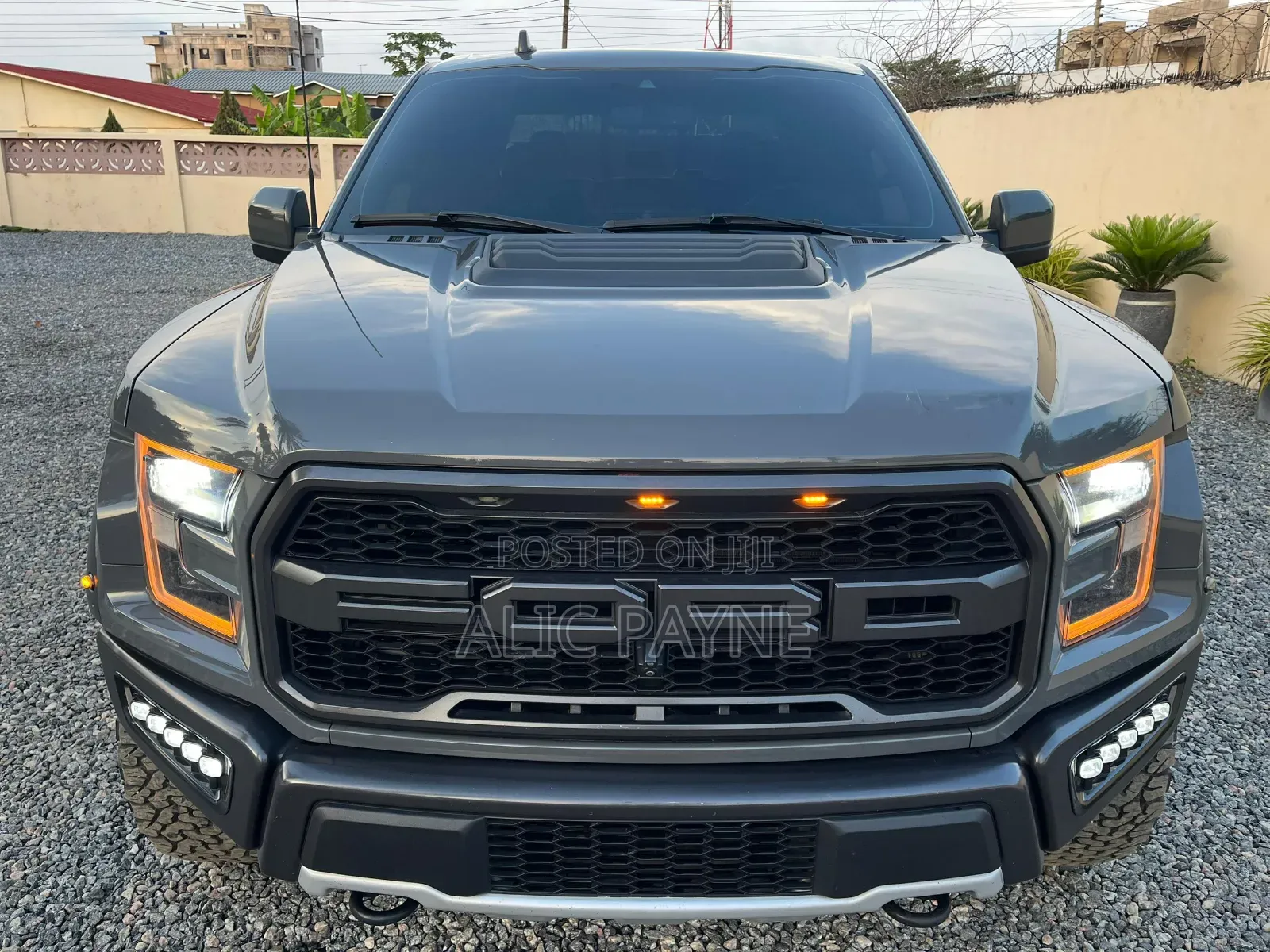 Ford F-150 Raptor 4x4 SuperCrew Cab Styleside 5.5 ft. box 145 in. WB in ...