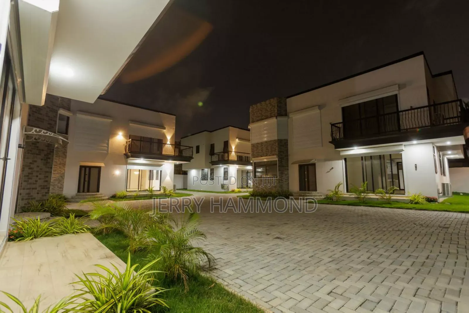 4bdrm House in East Legon In A  for rent