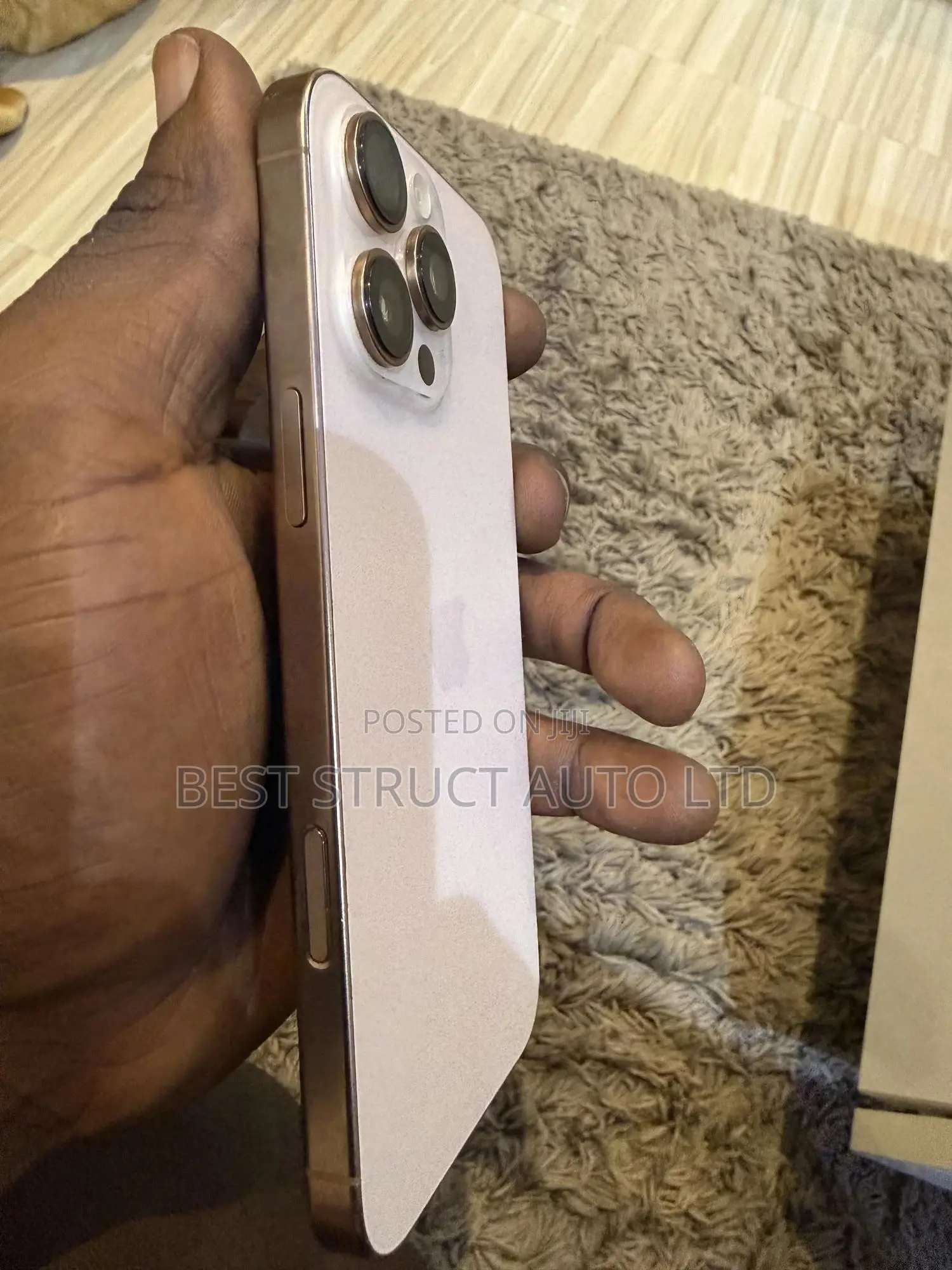 Apple iPhone 16 Pro Max 256 GB Gold