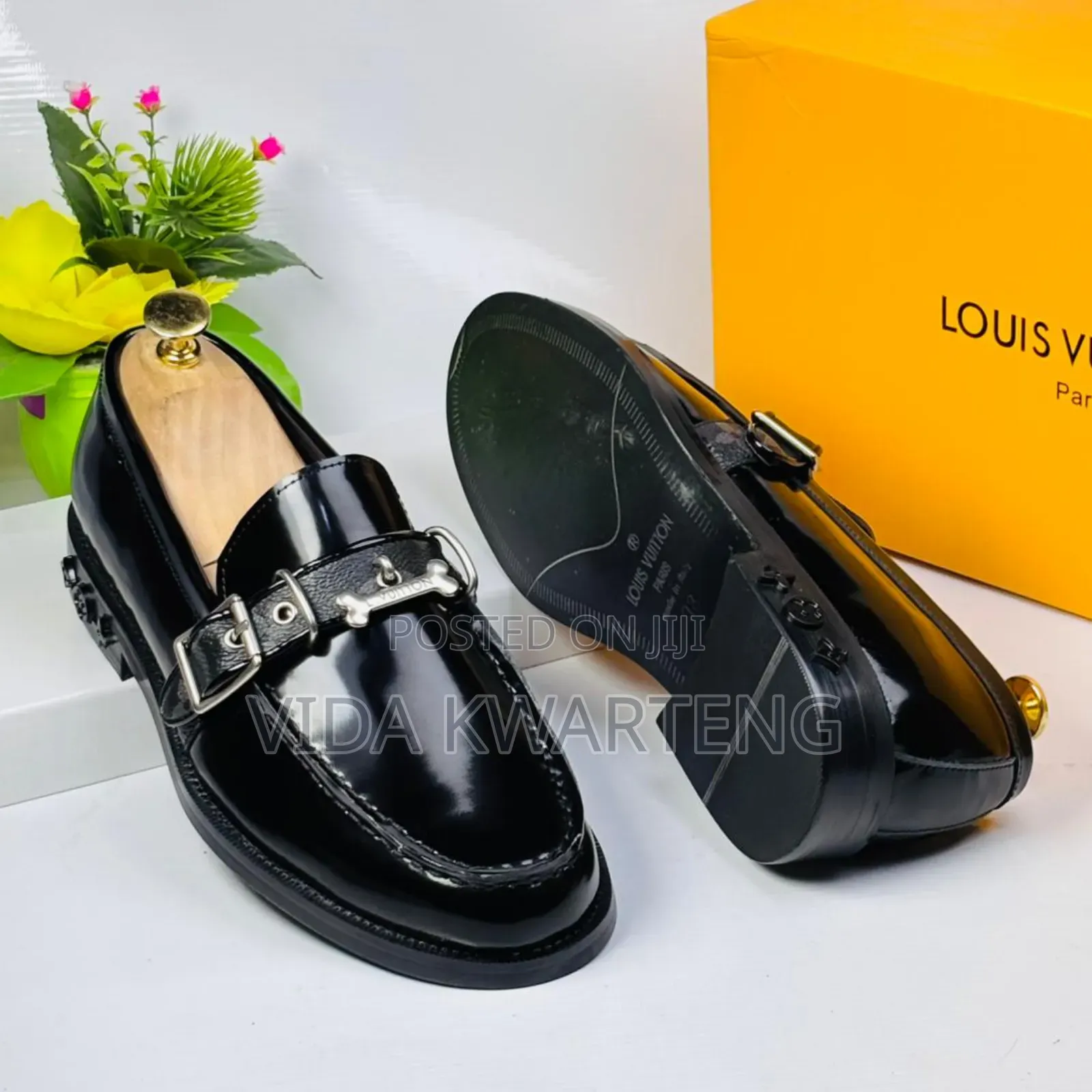 Newest Design Classic Black Shoe From Louis Vuitton